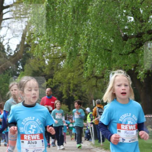 25.04.2026 - Das Zehntel Zöllner http://msf.ph/oto/9616804 25.04.2026 09:49:17 Laufen 20, 6796, 6807 meine-sportfotos.de