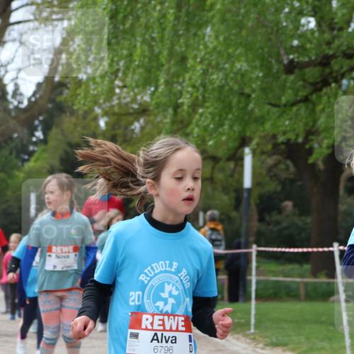 25.04.2026 - Das Zehntel Zöllner http://msf.ph/oto/9616813 25.04.2026 09:49:18 Laufen 20, 6796, 6807, 6807 meine-sportfotos.de
