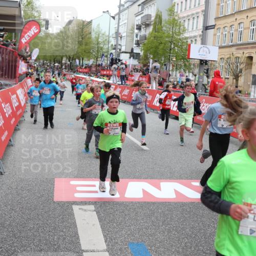 25.04.2026 - Das Zehntel Strokosch-Dieckow http://msf.ph/oto/9616847 25.04.2026 10:56:48 Ziel 5257, 5319, 5322, 5342, 5507, 5511, 5644, 5646, 5747, 5872, 6011, 6013, 6031, 6224, 6385, 6429, 6713, 6875, 6939, 6989, 7005, 7131, 7250, 7266, 7319, 7468, 7592, 8066 meine-sportfotos.de