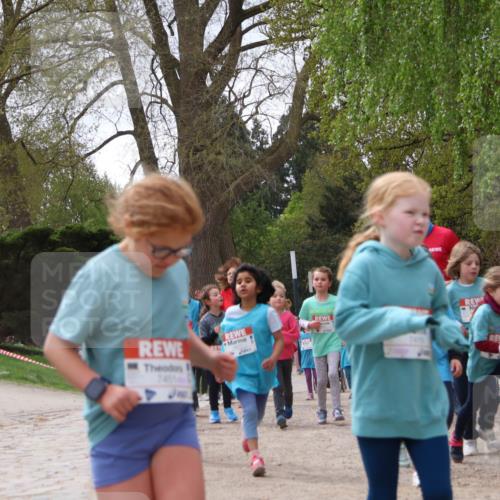 25.04.2026 - Das Zehntel Zöllner http://msf.ph/oto/9616851 25.04.2026 09:49:20 Laufen 7451, 7419 meine-sportfotos.de