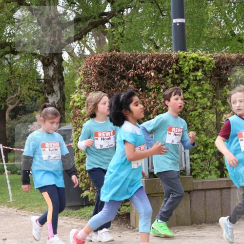 25.04.2026 - Das Zehntel Zöllner http://msf.ph/oto/9616898 25.04.2026 09:49:23 Laufen 6779, 7486, 7490, 5618 meine-sportfotos.de