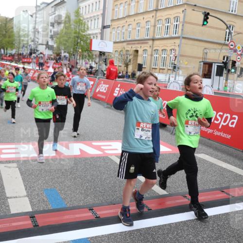 25.04.2026 - Das Zehntel Strokosch-Dieckow http://msf.ph/oto/9616949 25.04.2026 10:56:46 Ziel 5257, 5325, 5326, 5342, 5507, 5511, 5513, 5644, 5646, 5747, 5872, 6011, 6013, 6031, 6385, 6429, 6713, 6989, 7005, 7131, 7266, 7319, 7368, 7369, 7468, 7592, 7712, 7827, 8007 meine-sportfotos.de