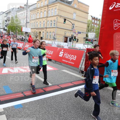 25.04.2026 - Das Zehntel Strokosch-Dieckow http://msf.ph/oto/9616969 25.04.2026 10:56:46 Ziel 5257, 5325, 5326, 5342, 5507, 5511, 5513, 5644, 5646, 5747, 5872, 6011, 6013, 6031, 6385, 6429, 6713, 6989, 7005, 7131, 7266, 7319, 7368, 7369, 7468, 7592, 7712, 7827, 8007 meine-sportfotos.de