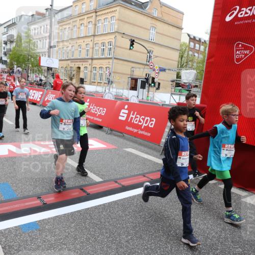 25.04.2026 - Das Zehntel Strokosch-Dieckow http://msf.ph/oto/9616982 25.04.2026 10:56:46 Ziel 5257, 5325, 5326, 5342, 5507, 5511, 5513, 5644, 5646, 5747, 5872, 6011, 6013, 6031, 6385, 6429, 6713, 6989, 7005, 7131, 7266, 7319, 7368, 7369, 7468, 7592, 7712, 7827, 8007 meine-sportfotos.de