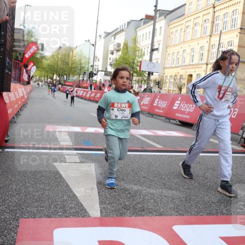 25.04.2026 - Das Zehntel Strokosch-Dieckow http://msf.ph/oto/9617052 25.04.2026 09:10:44 Ziel 1486, 1499, 1503, 2182, 2186, 2243 meine-sportfotos.de