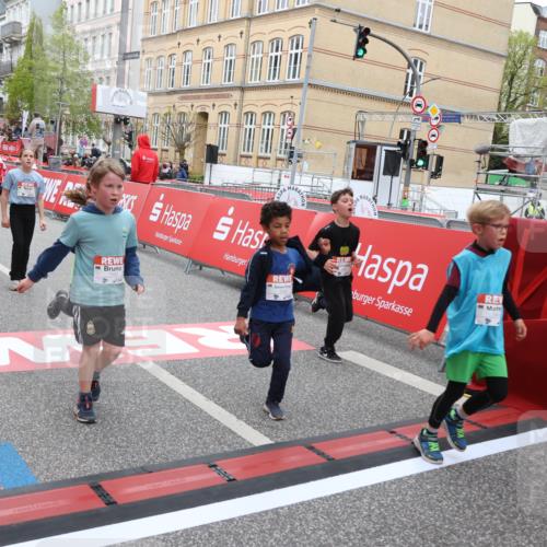 25.04.2026 - Das Zehntel Strokosch-Dieckow http://msf.ph/oto/9617054 25.04.2026 10:56:45 Ziel 5039, 5257, 5325, 5326, 5342, 5507, 5511, 5513, 5644, 5646, 5747, 5872, 6011, 6013, 6031, 6385, 6429, 6989, 7005, 7131, 7319, 7368, 7369, 7592, 7712, 7803, 7827, 8007 meine-sportfotos.de