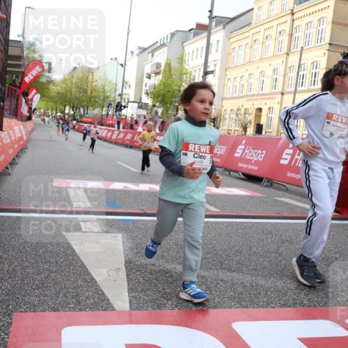 25.04.2026 - Das Zehntel Strokosch-Dieckow http://msf.ph/oto/9617084 25.04.2026 09:10:44 Ziel 1486, 1499, 1503, 2182, 2186, 2243 meine-sportfotos.de