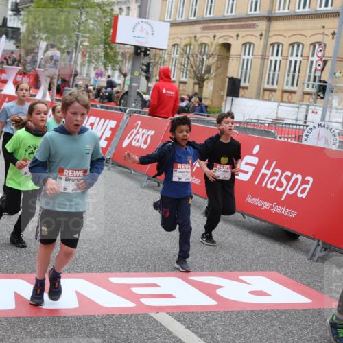 25.04.2026 - Das Zehntel Strokosch-Dieckow http://msf.ph/oto/9617124 25.04.2026 10:56:45 Ziel 5039, 5257, 5325, 5326, 5342, 5507, 5511, 5513, 5644, 5646, 5747, 5872, 6011, 6013, 6031, 6385, 6429, 6989, 7005, 7131, 7319, 7368, 7369, 7592, 7712, 7803, 7827, 8007 meine-sportfotos.de