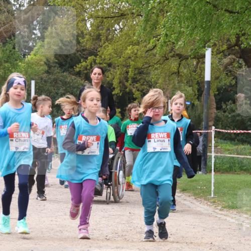 25.04.2026 - Das Zehntel Zöllner http://msf.ph/oto/9617134 25.04.2026 09:49:32 Laufen 5651, 5598 meine-sportfotos.de