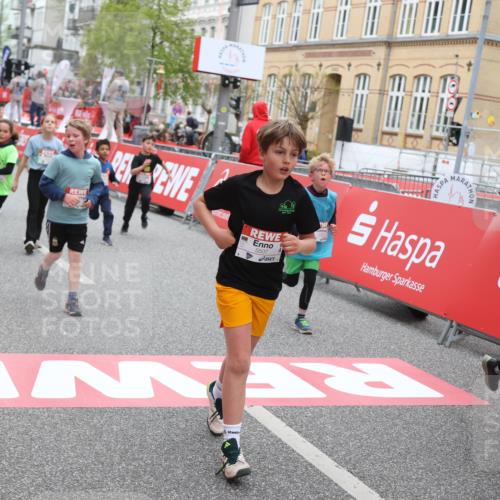 25.04.2026 - Das Zehntel Strokosch-Dieckow http://msf.ph/oto/9617212 25.04.2026 10:56:44 Ziel 5039, 5257, 5325, 5326, 5342, 5507, 5511, 5513, 5644, 5646, 5747, 6011, 6013, 6074, 6385, 6412, 6429, 6663, 6989, 7267, 7319, 7368, 7369, 7592, 7712, 7803, 7827, 8007 meine-sportfotos.de