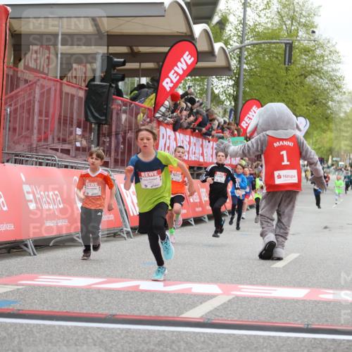 25.04.2026 - Das Zehntel Strokosch-Dieckow http://msf.ph/oto/9617214 25.04.2026 08:48:26 Ziel 1474, 2034 meine-sportfotos.de