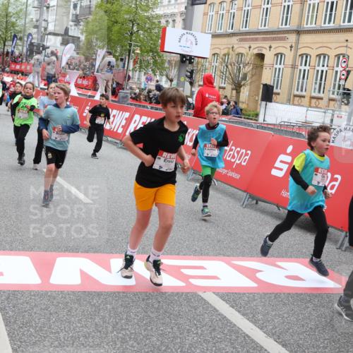 25.04.2026 - Das Zehntel Strokosch-Dieckow http://msf.ph/oto/9617225 25.04.2026 10:56:43 Ziel 5039, 5257, 5325, 5326, 5342, 5507, 5511, 5513, 5644, 5646, 5747, 6011, 6013, 6074, 6385, 6412, 6429, 6663, 6886, 7267, 7368, 7369, 7712, 7801, 7803, 7827, 8007 meine-sportfotos.de