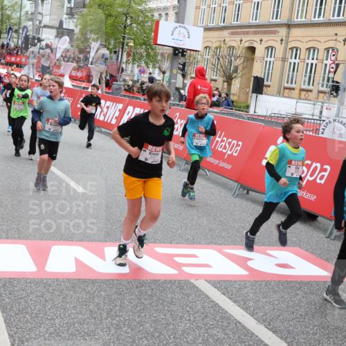 25.04.2026 - Das Zehntel Strokosch-Dieckow http://msf.ph/oto/9617236 25.04.2026 10:56:43 Ziel 5039, 5257, 5325, 5326, 5342, 5507, 5511, 5513, 5644, 5646, 5747, 6011, 6013, 6074, 6385, 6412, 6429, 6663, 6886, 7267, 7368, 7369, 7712, 7801, 7803, 7827, 8007 meine-sportfotos.de