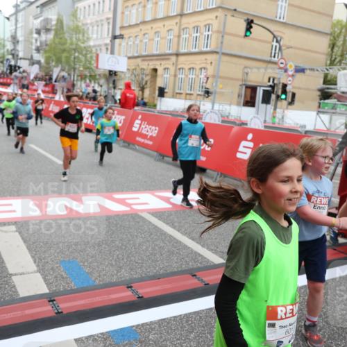 25.04.2026 - Das Zehntel Strokosch-Dieckow http://msf.ph/oto/9617254 25.04.2026 10:56:43 Ziel 5039, 5257, 5325, 5326, 5342, 5507, 5511, 5513, 5644, 5646, 5747, 6011, 6013, 6074, 6385, 6412, 6429, 6663, 6886, 7267, 7368, 7369, 7712, 7801, 7803, 7827, 8007 meine-sportfotos.de