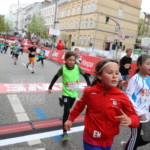 25.04.2026 - Das Zehntel Strokosch-Dieckow http://msf.ph/oto/9617302 25.04.2026 10:56:42 Ziel 5039, 5229, 5257, 5325, 5326, 5507, 5511, 5513, 5646, 5747, 6011, 6013, 6074, 6385, 6412, 6429, 6663, 6886, 7267, 7288, 7368, 7369, 7712, 7801, 7803, 7827, 8007 meine-sportfotos.de