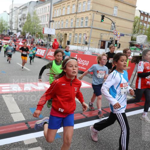 25.04.2026 - Das Zehntel Strokosch-Dieckow http://msf.ph/oto/9617325 25.04.2026 10:56:42 Ziel 5039, 5229, 5257, 5325, 5326, 5507, 5511, 5513, 5646, 5747, 6011, 6013, 6074, 6385, 6412, 6429, 6663, 6886, 7267, 7288, 7368, 7369, 7712, 7801, 7803, 7827, 8007 meine-sportfotos.de