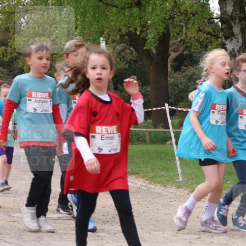 25.04.2026 - Das Zehntel Zöllner http://msf.ph/oto/9617334 25.04.2026 09:49:39 Laufen 7564, 20, 6800, 7572, 7990 meine-sportfotos.de