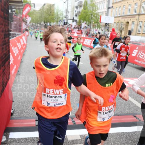 25.04.2026 - Das Zehntel Strokosch-Dieckow http://msf.ph/oto/9617415 25.04.2026 10:56:41 Ziel 5039, 5229, 5257, 5325, 5326, 5511, 5513, 5583, 5747, 6011, 6013, 6014, 6074, 6385, 6412, 6663, 6886, 7267, 7288, 7368, 7369, 7712, 7801, 7803, 7827, 8007 meine-sportfotos.de