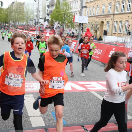 25.04.2026 - Das Zehntel Strokosch-Dieckow http://msf.ph/oto/9617435 25.04.2026 10:56:40 Ziel 5039, 5229, 5257, 5325, 5326, 5511, 5513, 5578, 5583, 5741, 5790, 6011, 6013, 6014, 6074, 6385, 6412, 6552, 6663, 6886, 7267, 7288, 7368, 7369, 7712, 7801, 7803, 7827, 8007 meine-sportfotos.de