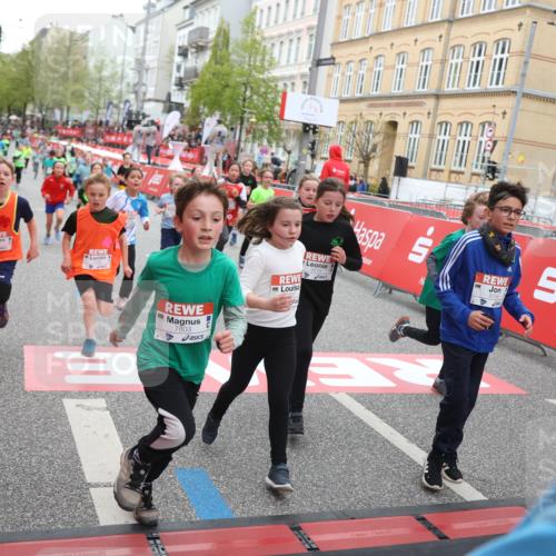 25.04.2026 - Das Zehntel Strokosch-Dieckow http://msf.ph/oto/9617497 25.04.2026 10:56:40 Ziel 5039, 5229, 5257, 5325, 5326, 5511, 5513, 5578, 5583, 5741, 5790, 6011, 6013, 6014, 6074, 6385, 6412, 6552, 6663, 6886, 7267, 7288, 7368, 7369, 7712, 7801, 7803, 7827, 8007 meine-sportfotos.de