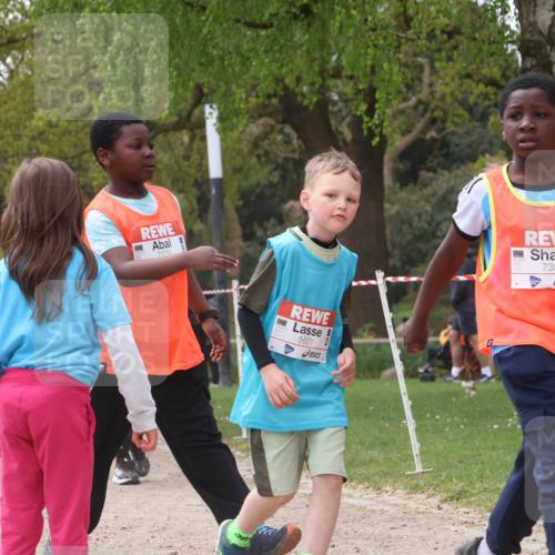 25.04.2026 - Das Zehntel Zöllner http://msf.ph/oto/9617504 25.04.2026 09:49:45 Laufen 7379, 5631, 7351 meine-sportfotos.de