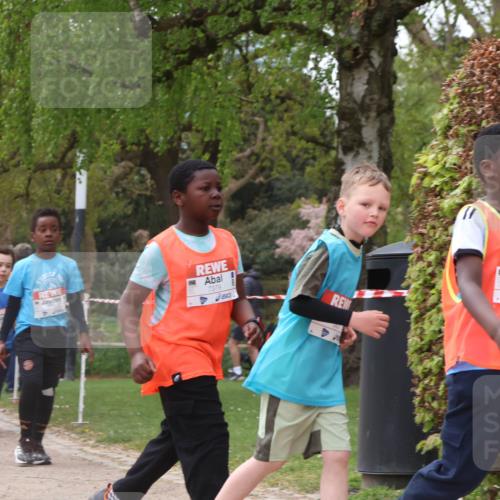 25.04.2026 - Das Zehntel Zöllner http://msf.ph/oto/9617524 25.04.2026 09:49:45 Laufen 7379, 7351 meine-sportfotos.de
