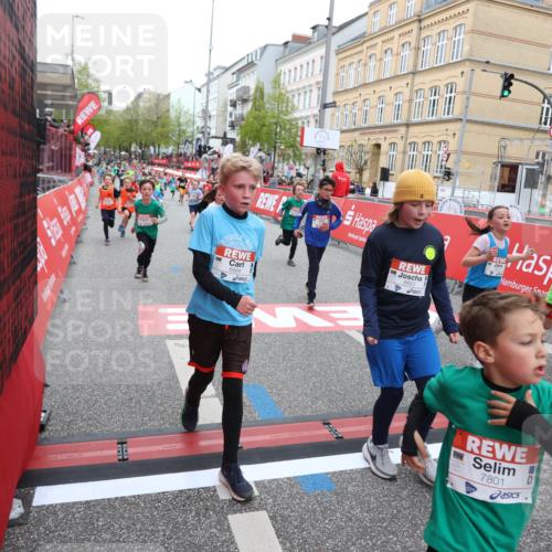 25.04.2026 - Das Zehntel Strokosch-Dieckow http://msf.ph/oto/9617530 25.04.2026 10:56:38 Ziel 5039, 5229, 5325, 5505, 5513, 5576, 5578, 5583, 5741, 5790, 5978, 6014, 6067, 6074, 6412, 6552, 6663, 6871, 6876, 6884, 6886, 7267, 7288, 7368, 7369, 7702, 7715, 7759, 7801, 7803, 7827, 7849, 7903, 7970, 8007 meine-sportfotos.de