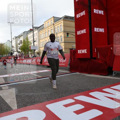 25.04.2026 - Das Zehntel Strokosch-Dieckow http://msf.ph/oto/9617577 25.04.2026 09:11:10 Ziel 1451, 1477 meine-sportfotos.de