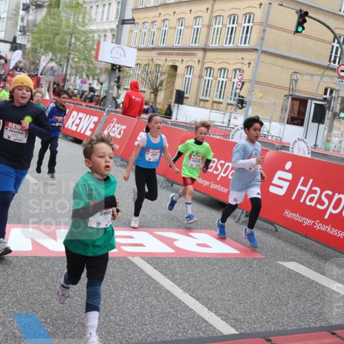 25.04.2026 - Das Zehntel Strokosch-Dieckow http://msf.ph/oto/9617622 25.04.2026 10:56:37 Ziel 5039, 5226, 5229, 5505, 5576, 5578, 5583, 5741, 5790, 5978, 6014, 6067, 6074, 6412, 6552, 6663, 6871, 6876, 6884, 6886, 6952, 6953, 7267, 7288, 7702, 7715, 7759, 7801, 7803, 7849, 7903, 7970 meine-sportfotos.de