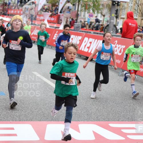 25.04.2026 - Das Zehntel Strokosch-Dieckow http://msf.ph/oto/9617653 25.04.2026 10:56:37 Ziel 5039, 5226, 5229, 5505, 5576, 5578, 5583, 5741, 5790, 5978, 6014, 6067, 6074, 6412, 6552, 6663, 6871, 6876, 6884, 6886, 6952, 6953, 7267, 7288, 7702, 7715, 7759, 7801, 7803, 7849, 7903, 7970 meine-sportfotos.de