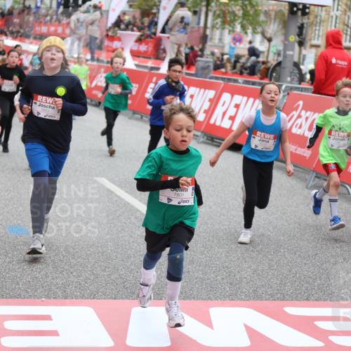 25.04.2026 - Das Zehntel Strokosch-Dieckow http://msf.ph/oto/9617660 25.04.2026 10:56:37 Ziel 5039, 5226, 5229, 5505, 5576, 5578, 5583, 5741, 5790, 5978, 6014, 6067, 6074, 6412, 6552, 6663, 6871, 6876, 6884, 6886, 6952, 6953, 7267, 7288, 7702, 7715, 7759, 7801, 7803, 7849, 7903, 7970 meine-sportfotos.de