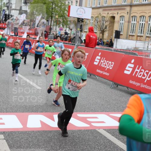 25.04.2026 - Das Zehntel Strokosch-Dieckow http://msf.ph/oto/9617738 25.04.2026 10:56:35 Ziel 5226, 5229, 5420, 5505, 5576, 5578, 5583, 5741, 5790, 5978, 6014, 6067, 6552, 6871, 6876, 6884, 6886, 6952, 6953, 6965, 6999, 7228, 7288, 7702, 7715, 7759, 7801, 7835, 7849, 7903, 7970 meine-sportfotos.de