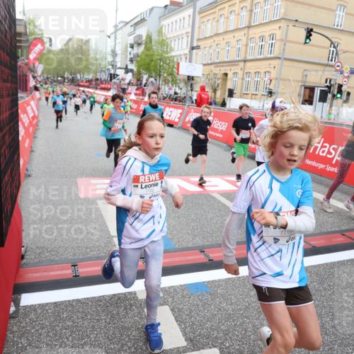 25.04.2026 - Das Zehntel Strokosch-Dieckow http://msf.ph/oto/9617792 25.04.2026 10:56:34 Ziel 5226, 5229, 5420, 5443, 5505, 5576, 5578, 5583, 5741, 5790, 5978, 6010, 6014, 6025, 6067, 6552, 6871, 6876, 6884, 6952, 6953, 6965, 6999, 7115, 7132, 7228, 7288, 7518, 7702, 7715, 7759, 7835, 7849, 7903, 7970 meine-sportfotos.de