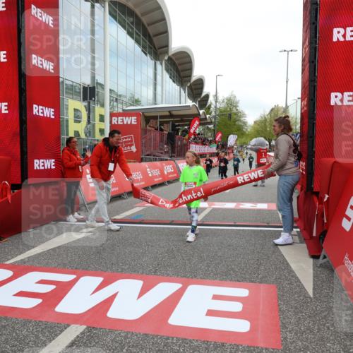 25.04.2026 - Das Zehntel Strokosch-Dieckow http://msf.ph/oto/9617903 25.04.2026 08:48:41 Ziel 1519, 3107 meine-sportfotos.de