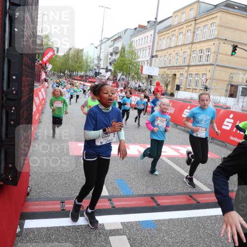 25.04.2026 - Das Zehntel Strokosch-Dieckow http://msf.ph/oto/9617964 25.04.2026 10:56:31 Ziel 5099, 5226, 5367, 5420, 5443, 5505, 5576, 5696, 5721, 5791, 5978, 6010, 6025, 6067, 6093, 6586, 6871, 6876, 6884, 6952, 6953, 6965, 6999, 7115, 7132, 7228, 7518, 7702, 7715, 7759, 7835, 7849, 7903, 7970 meine-sportfotos.de