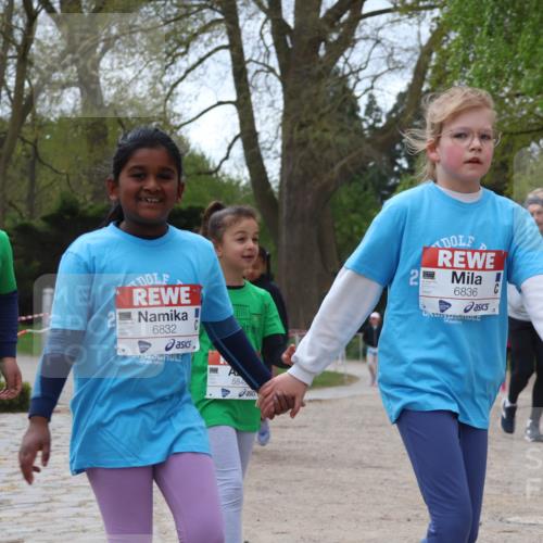 25.04.2026 - Das Zehntel Zöllner http://msf.ph/oto/9618055 25.04.2026 09:50:07 Laufen 5863, 6832, 6836, 584 meine-sportfotos.de