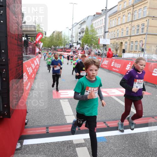 25.04.2026 - Das Zehntel Strokosch-Dieckow http://msf.ph/oto/9618069 25.04.2026 10:56:29 Ziel 5099, 5195, 5226, 5367, 5420, 5443, 5494, 5696, 5721, 5756, 5791, 6010, 6025, 6093, 6586, 6952, 6953, 6965, 6999, 7115, 7132, 7228, 7518, 7679, 7835, 7879 meine-sportfotos.de