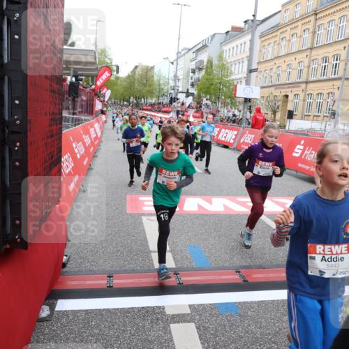 25.04.2026 - Das Zehntel Strokosch-Dieckow http://msf.ph/oto/9618090 25.04.2026 10:56:29 Ziel 5099, 5195, 5226, 5367, 5420, 5443, 5494, 5696, 5721, 5756, 5791, 6010, 6025, 6093, 6586, 6952, 6953, 6965, 6999, 7115, 7132, 7228, 7518, 7679, 7835, 7879 meine-sportfotos.de