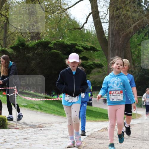 25.04.2026 - Das Zehntel Zöllner http://msf.ph/oto/9618344 25.04.2026 09:50:25 Laufen 6862, 20, 6828, 10 meine-sportfotos.de