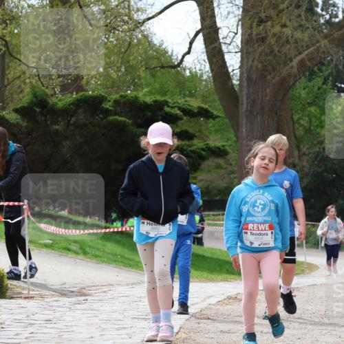 25.04.2026 - Das Zehntel Zöllner http://msf.ph/oto/9618347 25.04.2026 09:50:25 Laufen 6862, 200, 6828, 10 meine-sportfotos.de