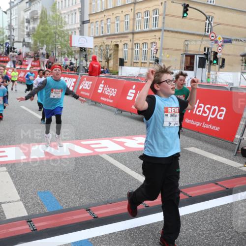 25.04.2026 - Das Zehntel Strokosch-Dieckow http://msf.ph/oto/9618403 25.04.2026 10:56:24 Ziel 5099, 5195, 5274, 5364, 5367, 5381, 5405, 5493, 5494, 5549, 5553, 5697, 5721, 5756, 5791, 6093, 6152, 6526, 6586, 6813, 7092, 7149, 7161, 7244, 7308, 7466, 7543, 7679, 7875, 7879, 8009 meine-sportfotos.de