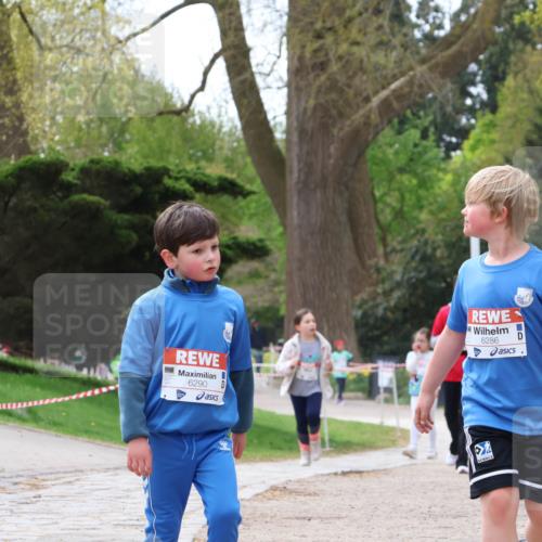 25.04.2026 - Das Zehntel Zöllner http://msf.ph/oto/9618437 25.04.2026 09:50:30 Laufen 6290, 6286 meine-sportfotos.de