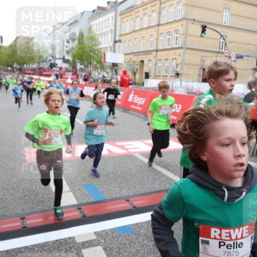 25.04.2026 - Das Zehntel Strokosch-Dieckow http://msf.ph/oto/9618520 25.04.2026 10:56:22 Ziel 5195, 5274, 5364, 5381, 5405, 5493, 5494, 5549, 5553, 5697, 5756, 6152, 6526, 6813, 7092, 7149, 7161, 7244, 7308, 7466, 7543, 7679, 7875, 7879, 8009 meine-sportfotos.de