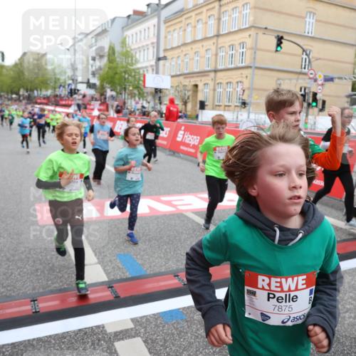 25.04.2026 - Das Zehntel Strokosch-Dieckow http://msf.ph/oto/9618530 25.04.2026 10:56:22 Ziel 5195, 5274, 5364, 5381, 5405, 5493, 5494, 5549, 5553, 5697, 5756, 6152, 6526, 6813, 7092, 7149, 7161, 7244, 7308, 7466, 7543, 7679, 7875, 7879, 8009 meine-sportfotos.de