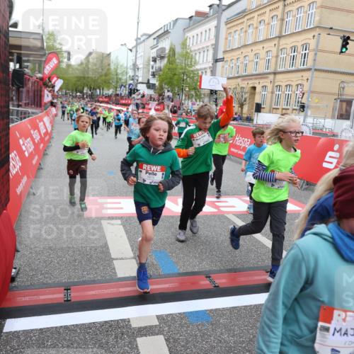 25.04.2026 - Das Zehntel Strokosch-Dieckow http://msf.ph/oto/9618571 25.04.2026 10:56:21 Ziel 5034, 5035, 5195, 5274, 5364, 5381, 5405, 5493, 5494, 5549, 5553, 5697, 6152, 6433, 6526, 6677, 6813, 7092, 7149, 7161, 7244, 7308, 7466, 7543, 7679, 7875, 8009 meine-sportfotos.de