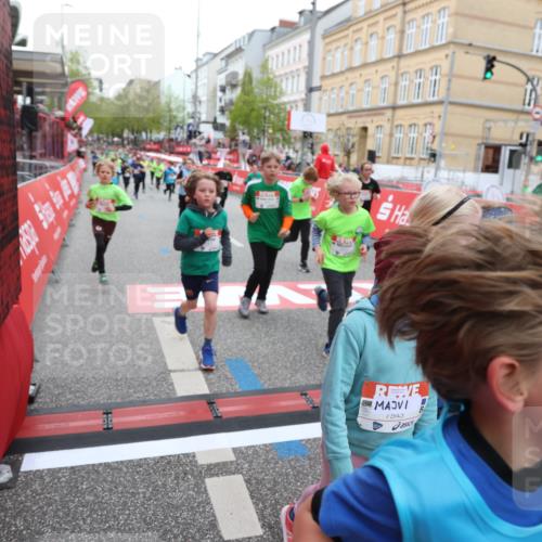 25.04.2026 - Das Zehntel Strokosch-Dieckow http://msf.ph/oto/9618579 25.04.2026 10:56:21 Ziel 5034, 5035, 5195, 5274, 5364, 5381, 5405, 5493, 5494, 5549, 5553, 5697, 6152, 6433, 6526, 6677, 6813, 7092, 7149, 7161, 7244, 7308, 7466, 7543, 7679, 7875, 8009 meine-sportfotos.de