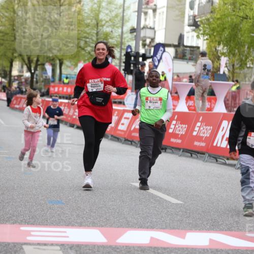 25.04.2026 - Das Zehntel Strokosch-Dieckow http://msf.ph/oto/9618662 25.04.2026 09:11:59 Ziel 1230, 1238, 3280, 3586 meine-sportfotos.de