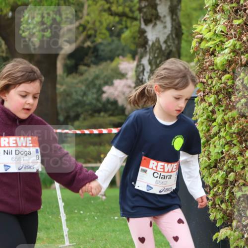 25.04.2026 - Das Zehntel Zöllner http://msf.ph/oto/9618679 25.04.2026 09:50:56 Laufen 6561, 6562 meine-sportfotos.de