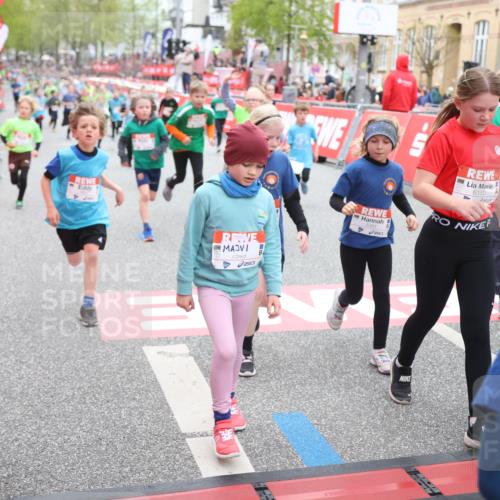 25.04.2026 - Das Zehntel Strokosch-Dieckow http://msf.ph/oto/9618681 25.04.2026 10:56:19 Ziel 5034, 5035, 5263, 5274, 5364, 5381, 5405, 5498, 5549, 5553, 5697, 6152, 6433, 6526, 6677, 6954, 7019, 7092, 7161, 7240, 7244, 7308, 7543, 7701, 7875, 8009 meine-sportfotos.de
