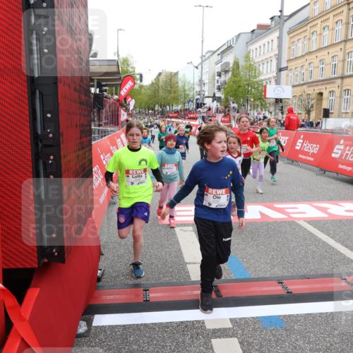 25.04.2026 - Das Zehntel Strokosch-Dieckow http://msf.ph/oto/9618725 25.04.2026 10:56:18 Ziel 5034, 5035, 5095, 5263, 5364, 5381, 5405, 5498, 5553, 5660, 5697, 6152, 6433, 6526, 6545, 6677, 6954, 7019, 7240, 7244, 7308, 7543, 7701, 8009 meine-sportfotos.de